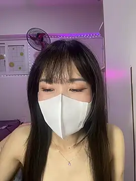 Lov3lily online show from 10, 7, 2026