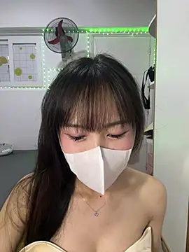 Lov3lily online show from 25, 6, 2026