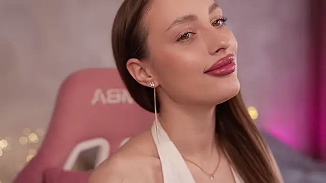 Mila Luxury online show from 12, 5, 2026