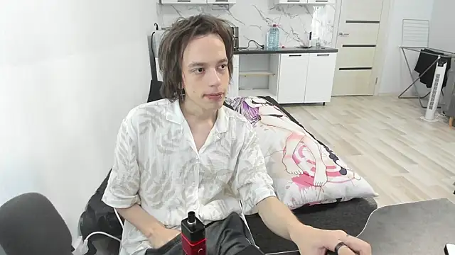 Nolan Sagee online show from 14, 6, 2026