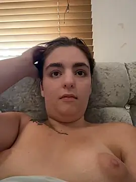 Snapshot of LexiXXoo chatting on 7, 7, 2026 LexiXXoo online show from 7, 7, 2026