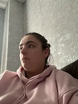 Snapshot of LexiXXoo chatting on 19, 5, 2026 LexiXXoo online show from 19, 5, 2026
