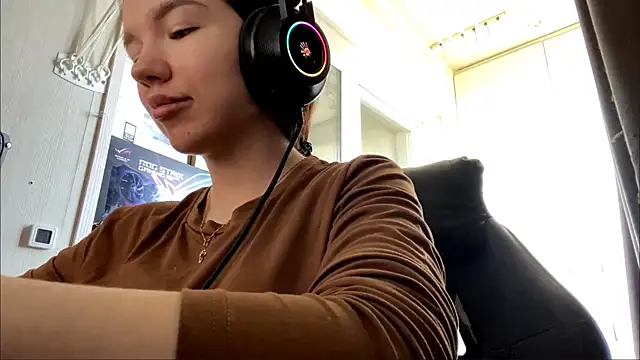 Snapshot of FewerCadre chatting on 13, 5, 2026 FewerCadre online show from 13, 5, 2026