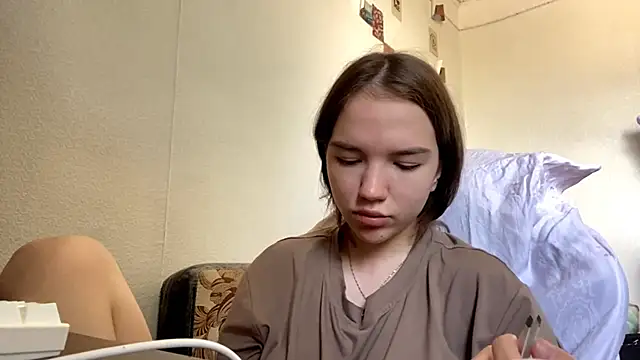 Snapshot of FewerCadre chatting on 25, 5, 2026 FewerCadre online show from 25, 5, 2026