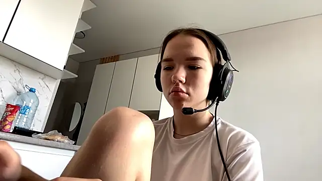 Snapshot of FewerCadre chatting on 6, 6, 2026 FewerCadre online show from 6, 6, 2026