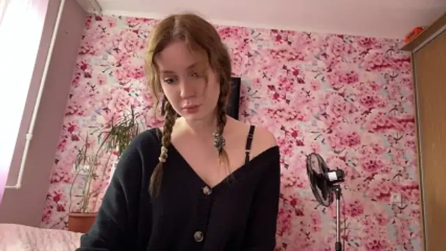 DaisyNoir  online show from 25, 5, 2026