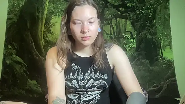 mo0ngoddess online show from 8, 4, 2026