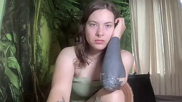 mo0ngoddess online show from 15, 10, 2025