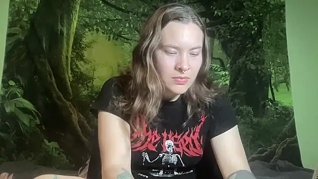 mo0ngoddess online show from 18, 4, 2026