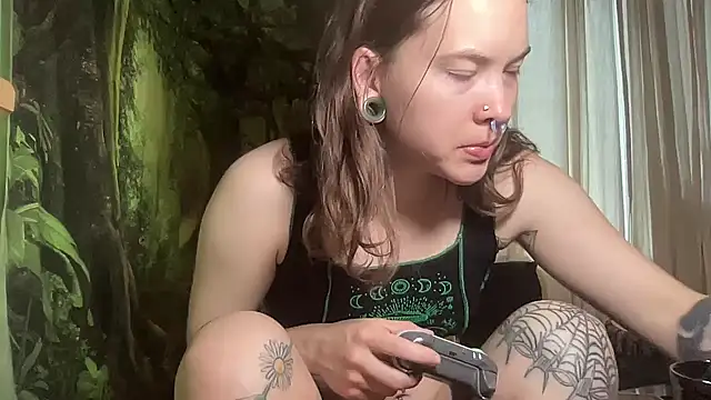 Snapshot of mo0ngoddess chatting on 21, 3, 2025 mo0ngoddess online show from 21, 3, 2025