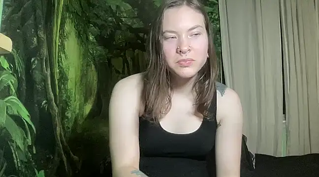 Snapshot of mo0ngoddess chatting on 17, 2, 2025 mo0ngoddess online show from 17, 2, 2025