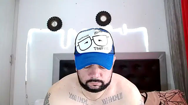 perverseveteranmanxxx online show from 8, 10, 2025