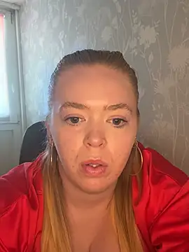 Snapshot of Heyitskaylaxo chatting on 14, 5, 2026 Heyitskaylaxo online show from 14, 5, 2026