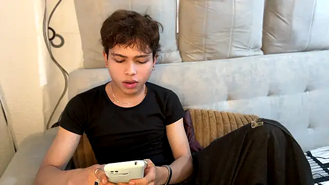 Snapshot of DanteSaint chatting on 10, 6, 2026 DanteSaint online show from 10, 6, 2026