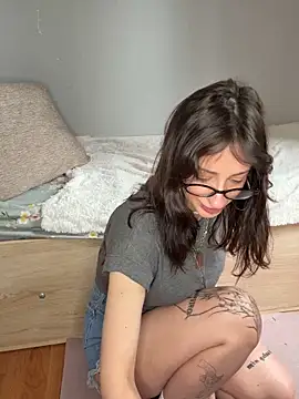 Snapshot of Meow_Mia chatting on 3, 6, 2026 Meow Mia online show from 3, 6, 2026