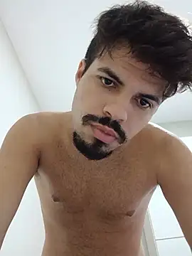 Snapshot of CarlosMenino24 chatting on 13, 5, 2026 CarlosMenino24 online show from 13, 5, 2026