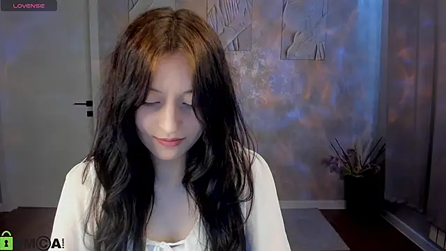 Snapshot of Tracey_Gill chatting on 7, 6, 2026 Tracey Gill online show from 7, 6, 2026