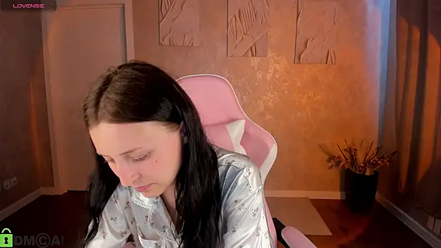 Snapshot of Tracey_Gill chatting on 16, 6, 2026 Tracey Gill online show from 16, 6, 2026