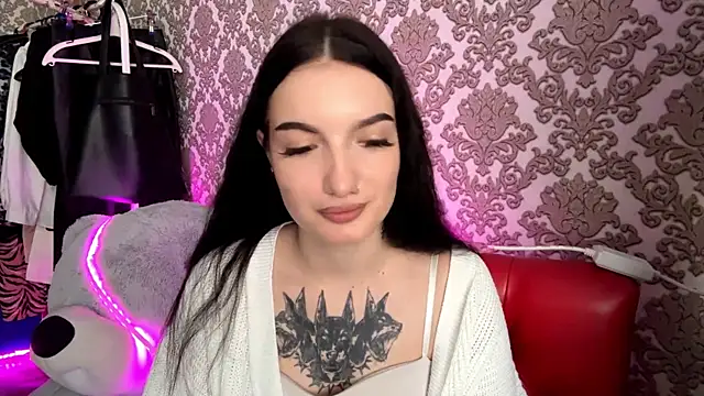 ElizbethLeban online show from 13, 5, 2026