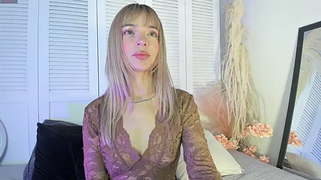 akemi   online show from 14, 6, 2026
