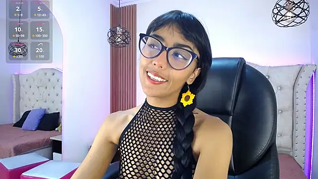 Snapshot of Violett_Gardenn chatting on 29, 5, 2026 Violett Gardenn online show from 29, 5, 2026