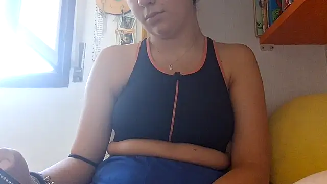Snapshot of Foxyyy69 chatting on 4, 7, 2026 Foxyyy69 online show from 4, 7, 2026