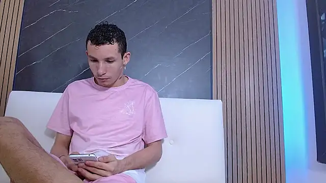 Snapshot of Isak_Berekoa chatting on 29, 5, 2026 Isak Berekoa online show from 29, 5, 2026