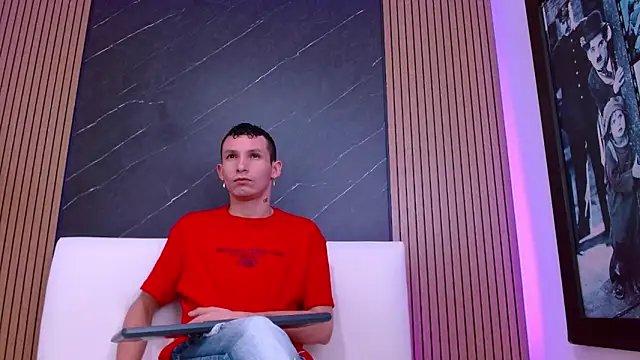 Snapshot of Isak_Berekoa chatting on 20, 5, 2026 Isak Berekoa online show from 20, 5, 2026