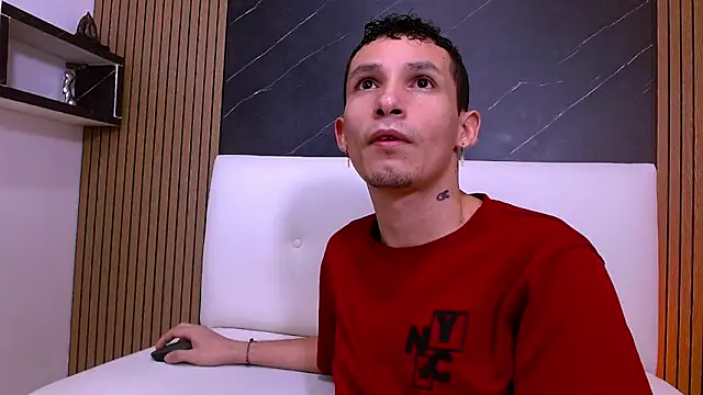 Snapshot of Isak_Berekoa chatting on 30, 5, 2026 Isak Berekoa online show from 30, 5, 2026