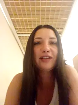 CarolWarren  online show from 15, 7, 2026