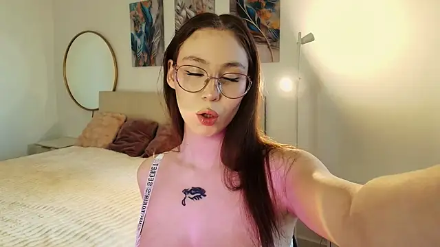 Snapshot of venus_vera chatting on 19, 5, 2026 venus vera online show from 19, 5, 2026