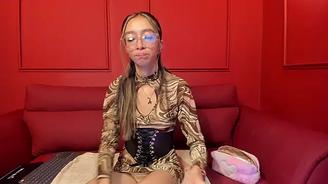 HannaCarttier  online show from 27, 5, 2026