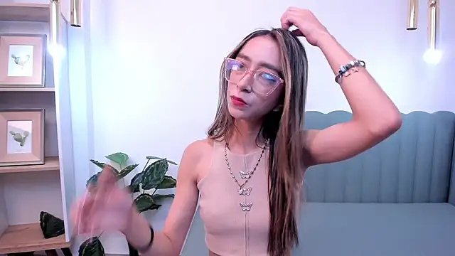 HannaCarttier  online show from 27, 6, 2026