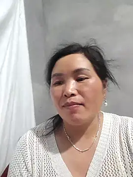 Snapshot of myle-couple22 chatting on 21, 5, 2026 myle-couple22 online show from 21, 5, 2026