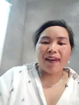 Snapshot of myle-couple22 chatting on 15, 5, 2026 myle-couple22 online show from 15, 5, 2026