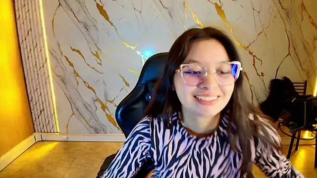 HoneyDoll tf online show from 23, 5, 2026