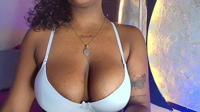 EbonyRose   online show from 10, 6, 2026