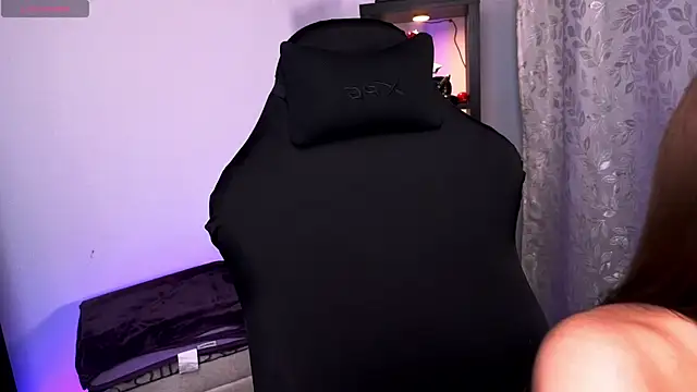 Snapshot of Aria_Bugatti chatting on 29, 5, 2026 Aria Bugatti online show from 29, 5, 2026