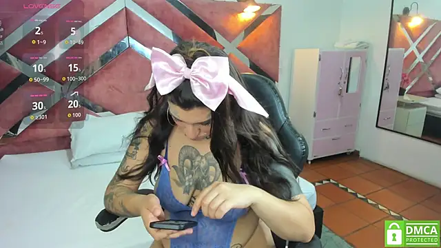 MiaInk  online show from 11, 6, 2026