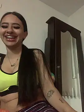 Snapshot of Sweet1_Treat chatting on 16, 7, 2026 Sweet1 Treat online show from 16, 7, 2026