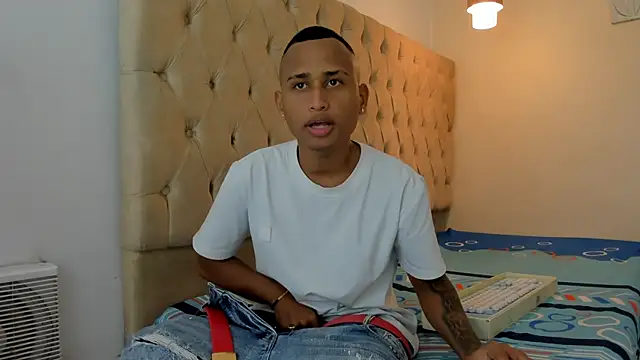 Snapshot of Supreme_Badboy chatting on 19, 7, 2026 Supreme Badboy online show from 19, 7, 2026