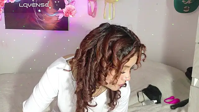 theiamoon online show from 13, 5, 2026