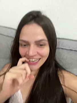 Snapshot of Sarah__hot chatting on 27, 5, 2026 Sarah hot online show from 27, 5, 2026