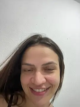 Snapshot of Sarah__hot chatting on 18, 5, 2026 Sarah hot online show from 18, 5, 2026