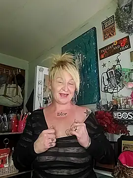 NutNmyGUTdaddy online show from 15, 7, 2026