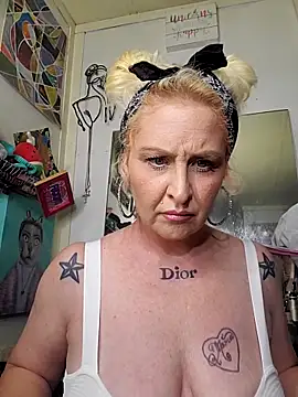 NutNmyGUTdaddy online show from 15, 6, 2026