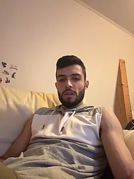 Snapshot of Z-man- chatting on 23, 5, 2026 Z-man- online show from 23, 5, 2026