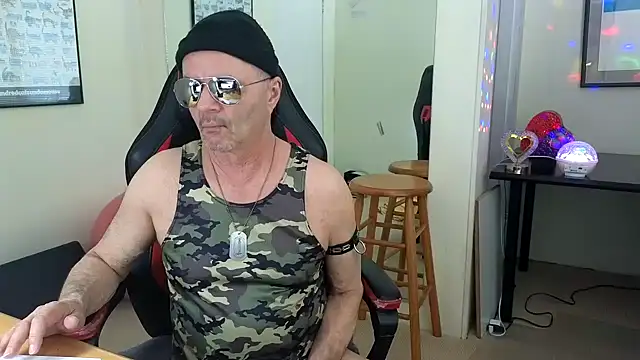 Snapshot of hotdadbod chatting on 20, 3, 2025 hotdadbod online show from 20, 3, 2025