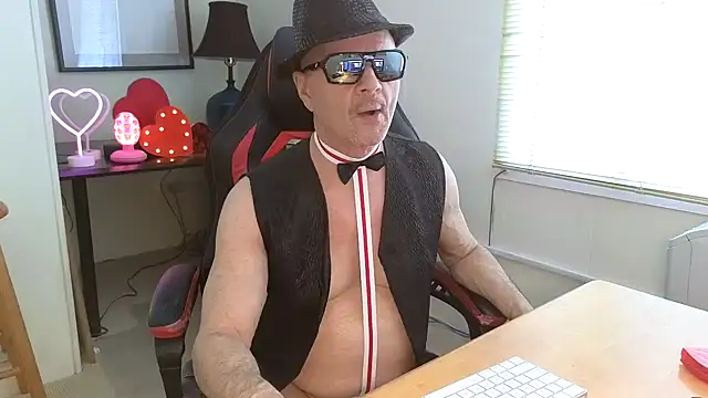 Snapshot of hotdadbod chatting on 14, 2, 2025 hotdadbod online show from 14, 2, 2025