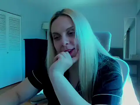 Laviora online show from 31, 5, 2026